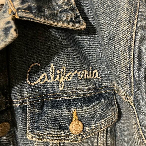 NEW! Old Navy Embroidered Denim Jacket - Picture 4 of 5
